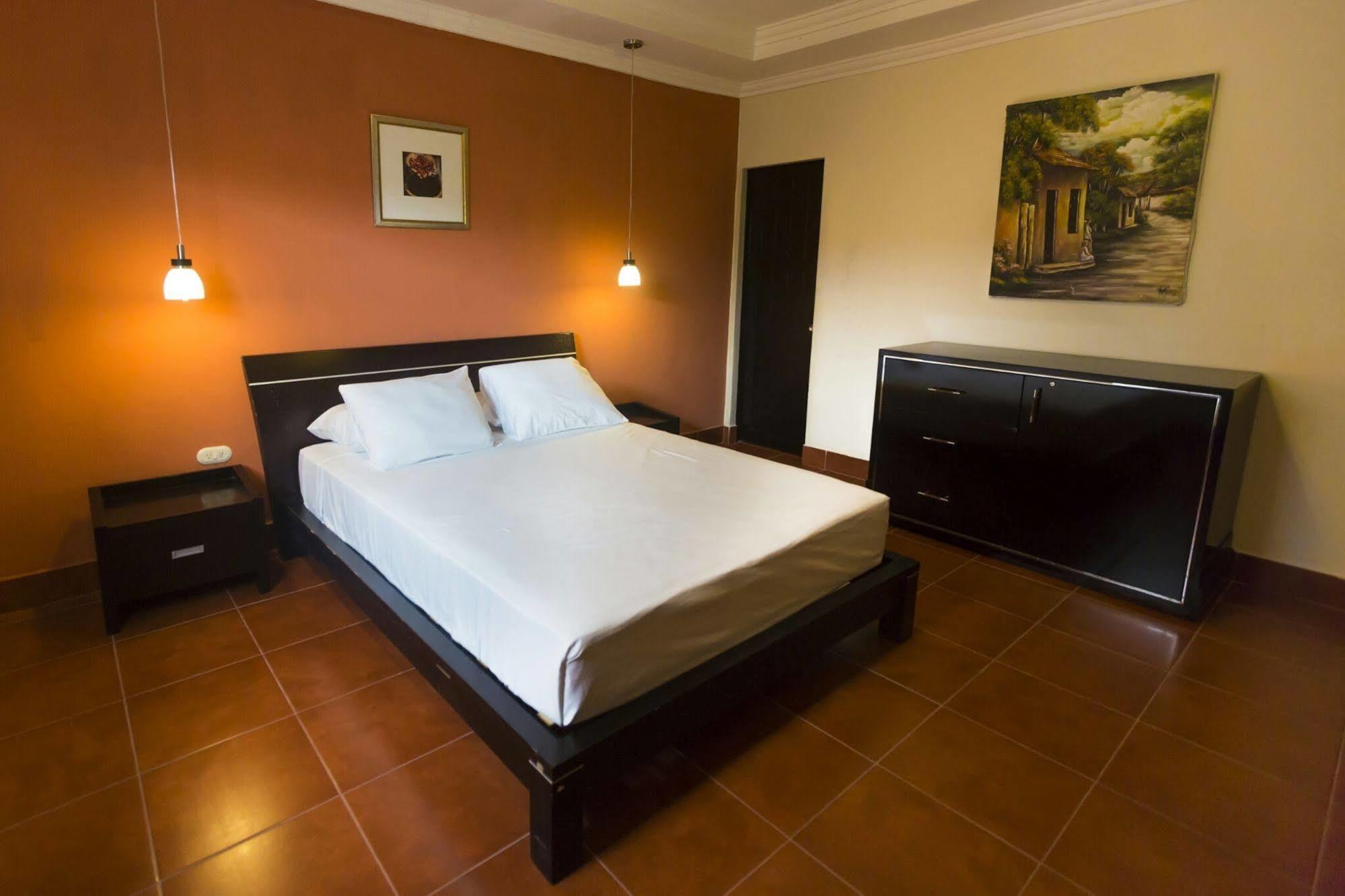 Hotel Los Altos Estelí المظهر الخارجي الصورة